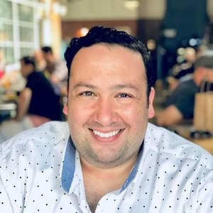 Meet your Posher, Darien